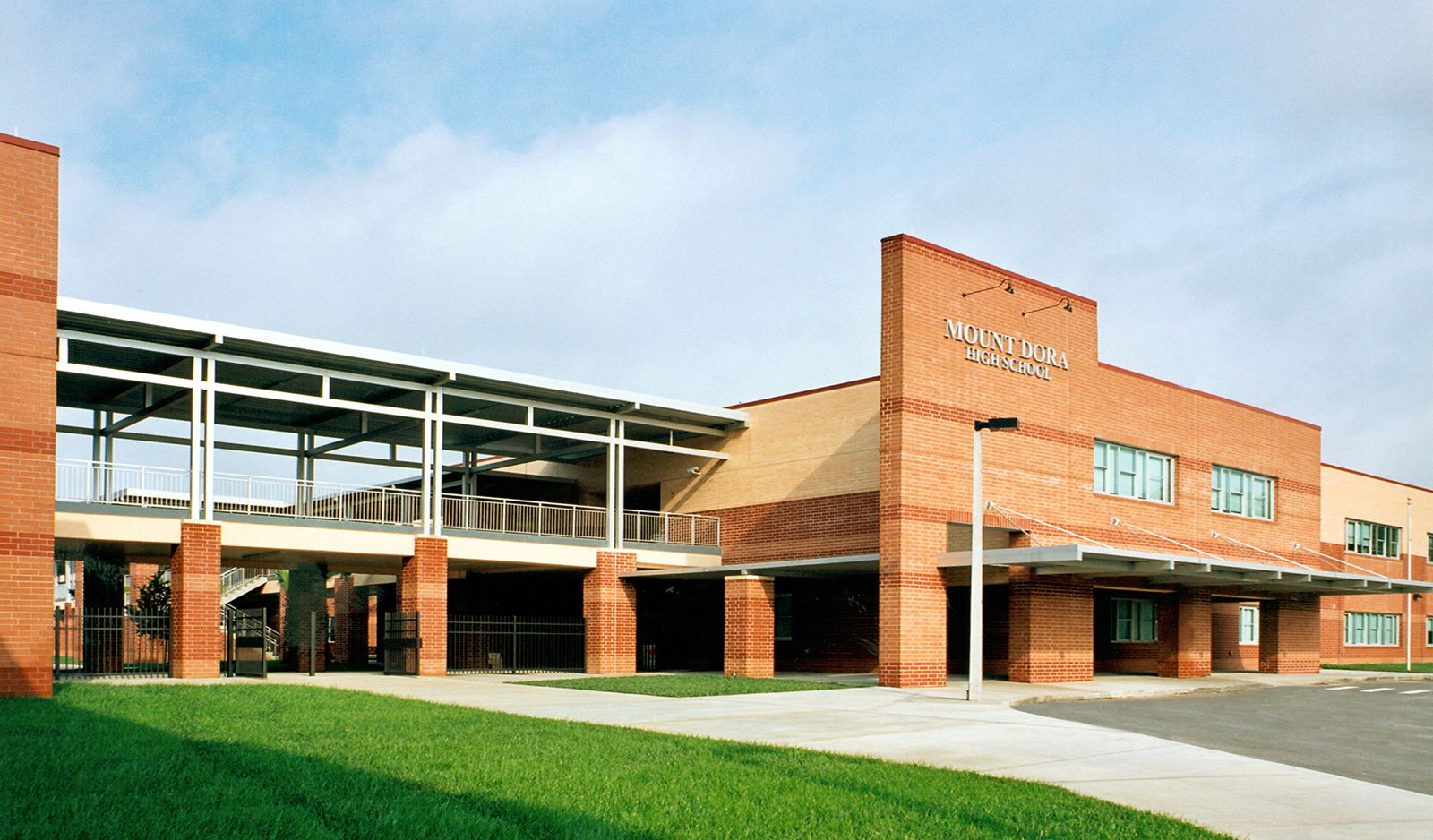 Mount Dora High School - C.T. Hsu + Associates, P.A.